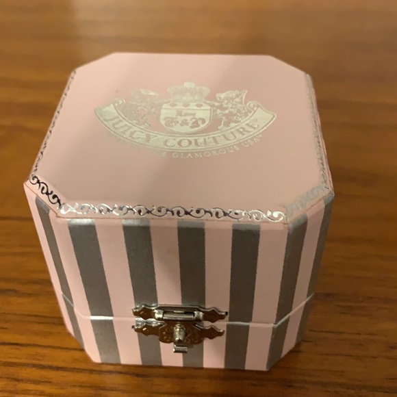 Juicy Couture Gold Polar Bear 🐻❄️ Charm - Picture 4 of 5